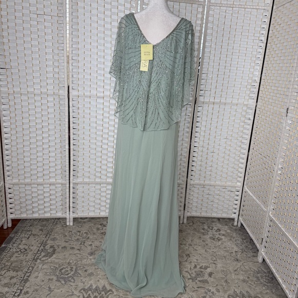 NWT. J Kara Women's Geometrical Beaded V-Neck Capelet Dress - Picture 5 of 13